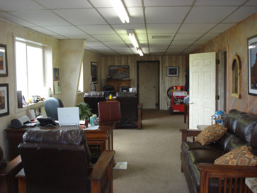 Office / Waiting Room
